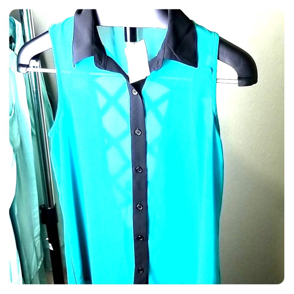 NEW Studio Y Maurice's cage back blouse!